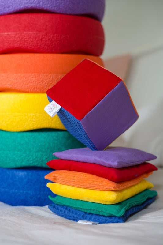 Regenboog pittenzakjes + dobbelsteen pakket - Pit and play