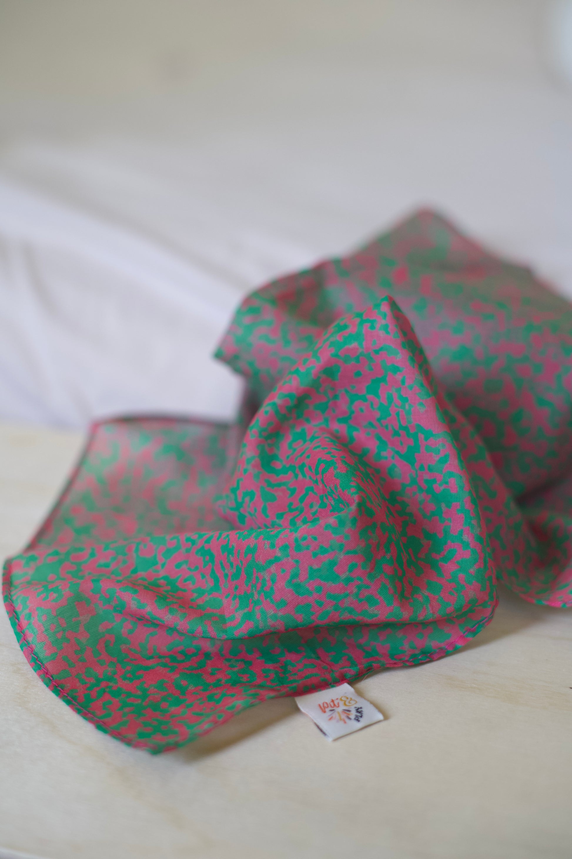 Speeldoek Bloom confetti - Medium 48x48 - Playcotton - Pit and play